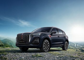 HONGQI HS5: 2.0 litrlik turbo mühərrik, 4×4 ötürücü və 165 kW güc