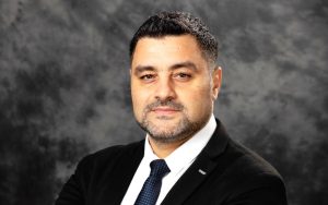 Universitetlərin potensialından biznes niyə faydalanmasın? – Elnur İslamov yazır
